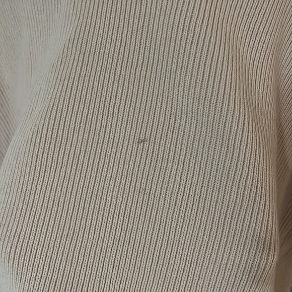 Frank & Oak beige v-neck cropped sweater - Picture 3 of 3